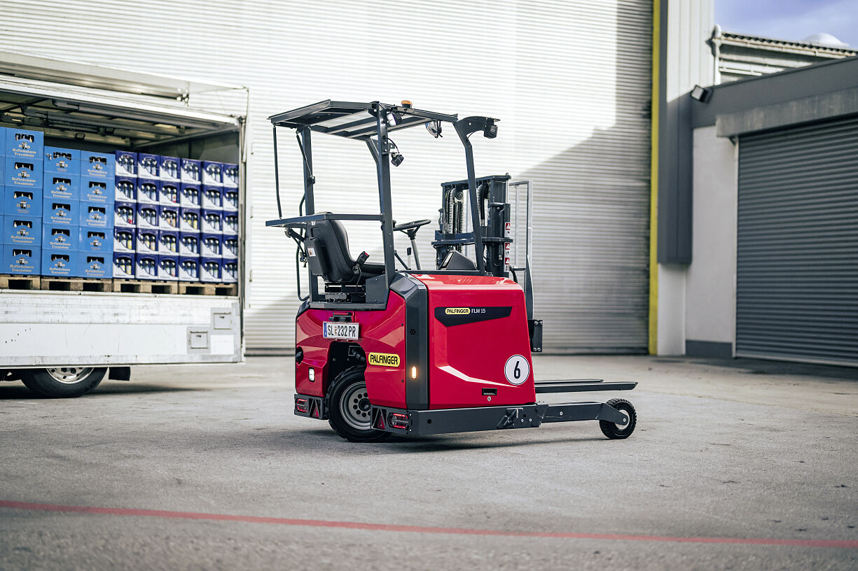 PALFINGER launches compact Middle-Seat Truck-Mounted Forklift