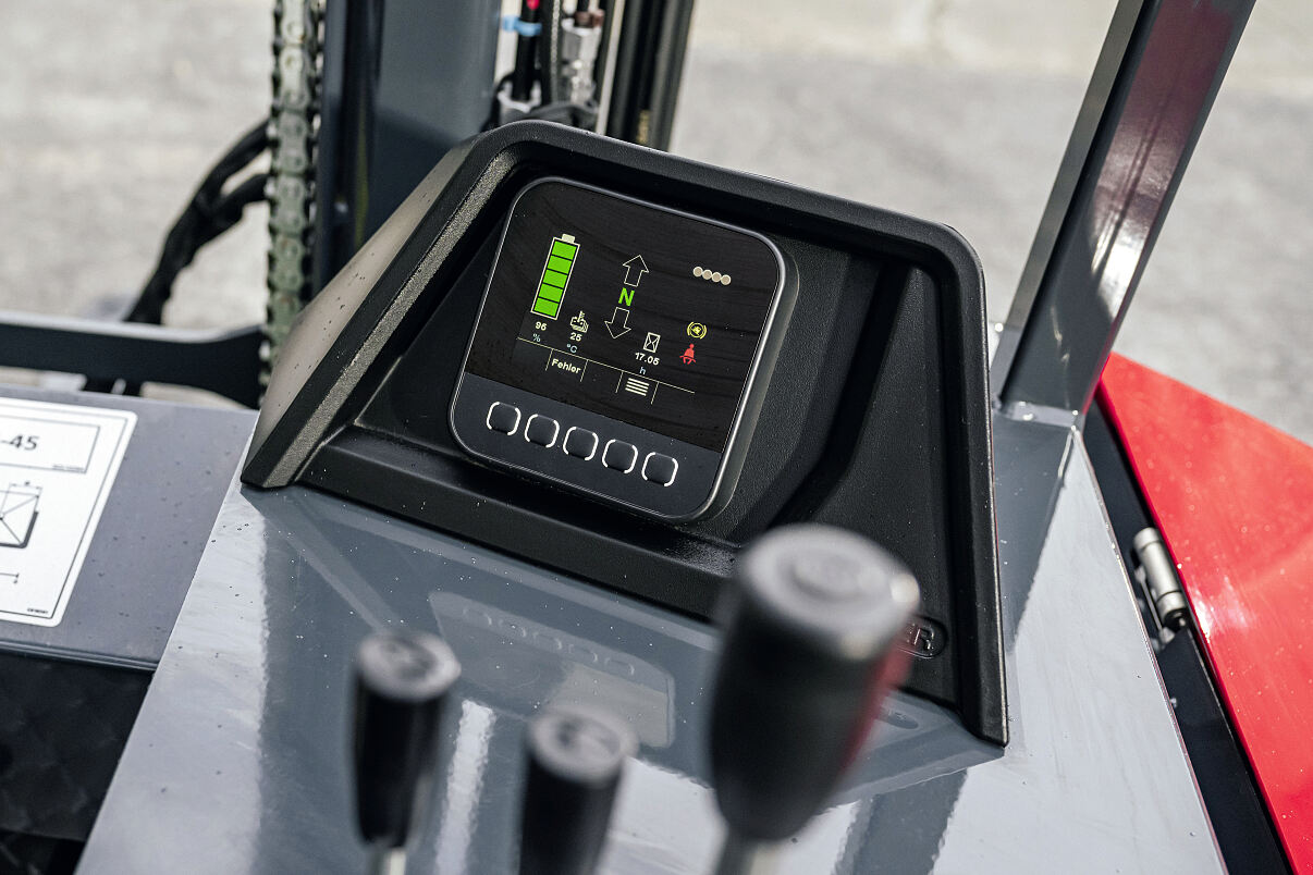 PALFINGER launches compact Middle-Seat Truck-Mounted Forklift