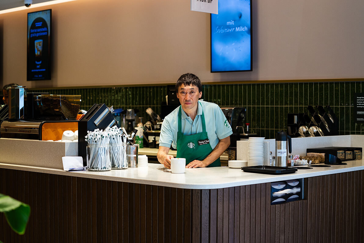 Yong-Chul Krauer, Store Manager Interlaken