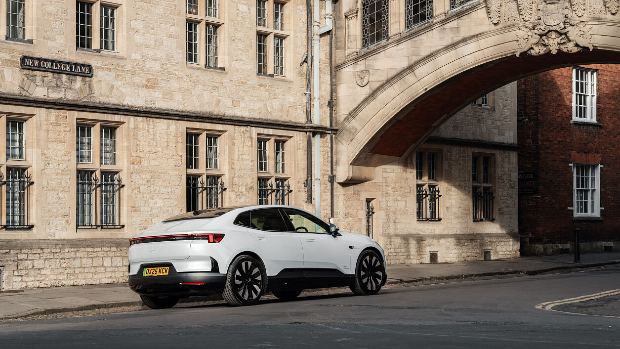 Polestar 4