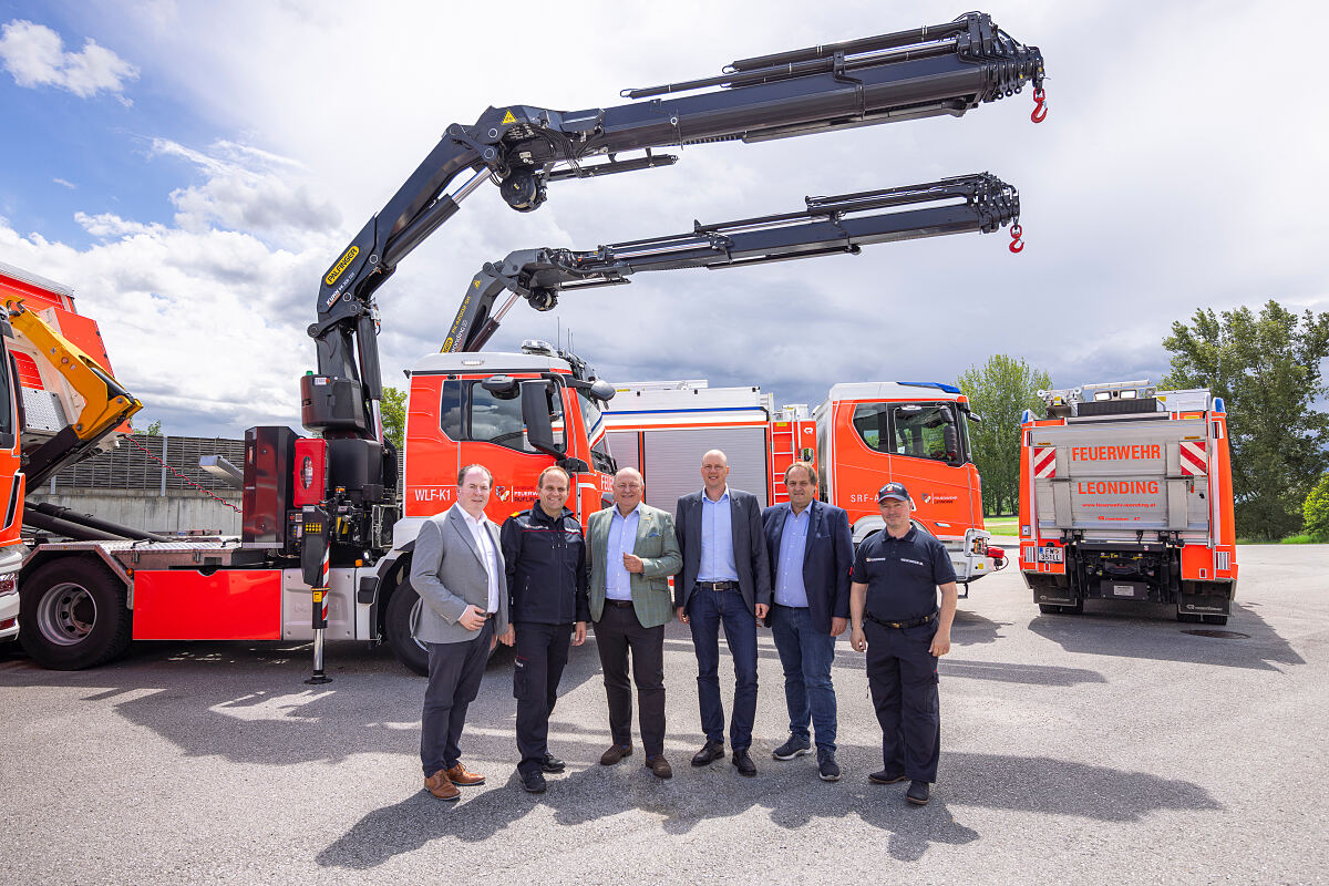 Die drei Feuerwehren der Stadt Leonding und PALFINGER setzen auf enge Zusammenarbeit