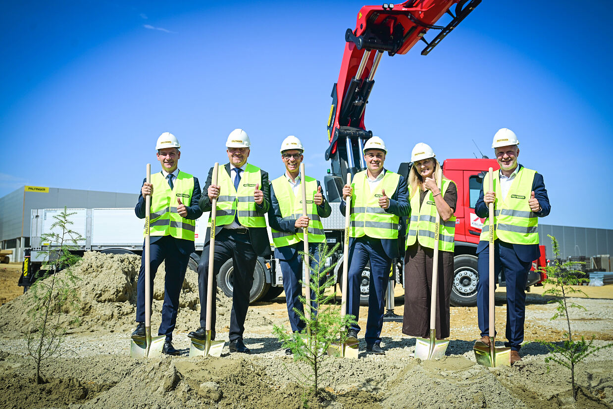 Der offizielle Spatenstich für das neue PALFINGER Werk in Ormož.