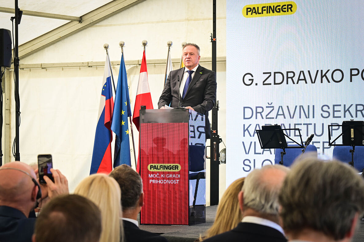 Zdravko Počivalšek, State Secretary in the Cabinet of the Prime Minister of the Republic of Slovenia, during his remarks at the official groundbreaking ceremony in Ormož, focusing on PALFINGER’s investment in Slovenia.