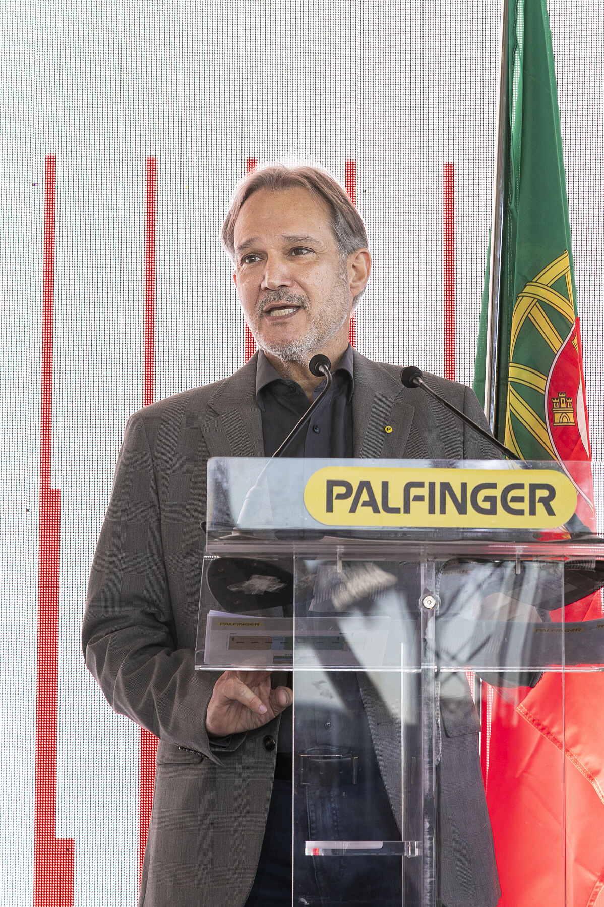 During his speech, Jörg Schopferer highlighted the importance of the new site in driving efficiency and strengthening customer proximity. 