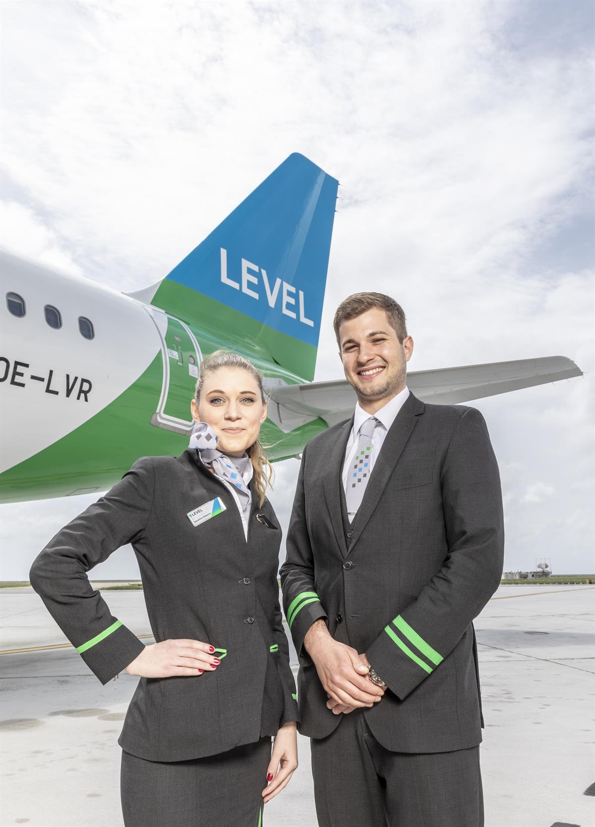 LEVEL Crew_2