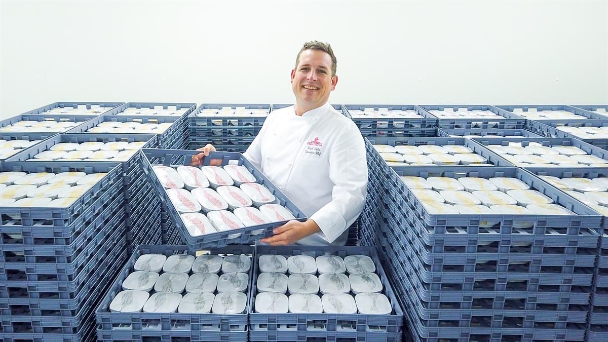 Emirates Flight Catering spart Verpackungsmaterial