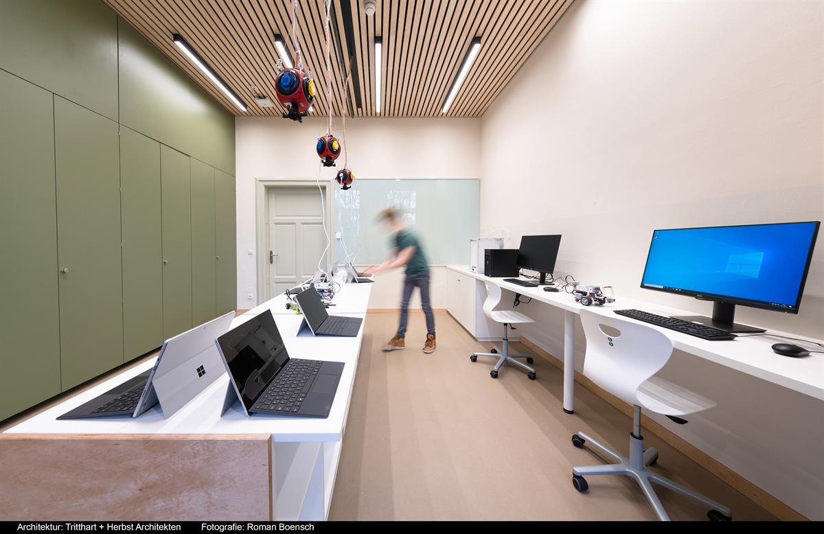 Digi-Lab - Copyright: Architektur: Tritthart + Herbst Architekten  Fotografie: Roman Boensch