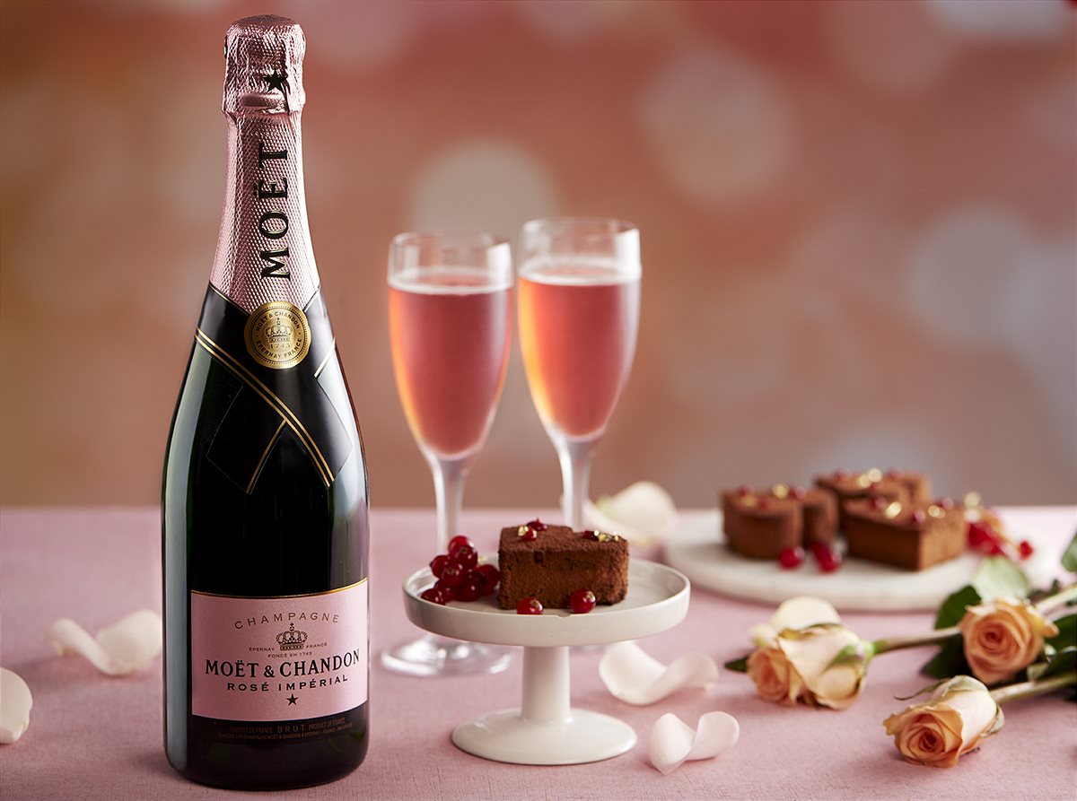 Valentines_Day_Credit_Emirates_4