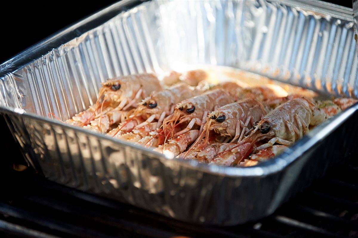 GDA-EAFA_Barbecuing-with-aluminium-trays