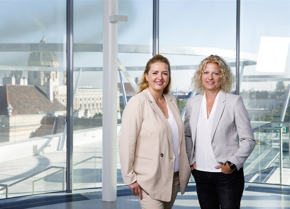 Sigrid Krupica und Nicole Hall