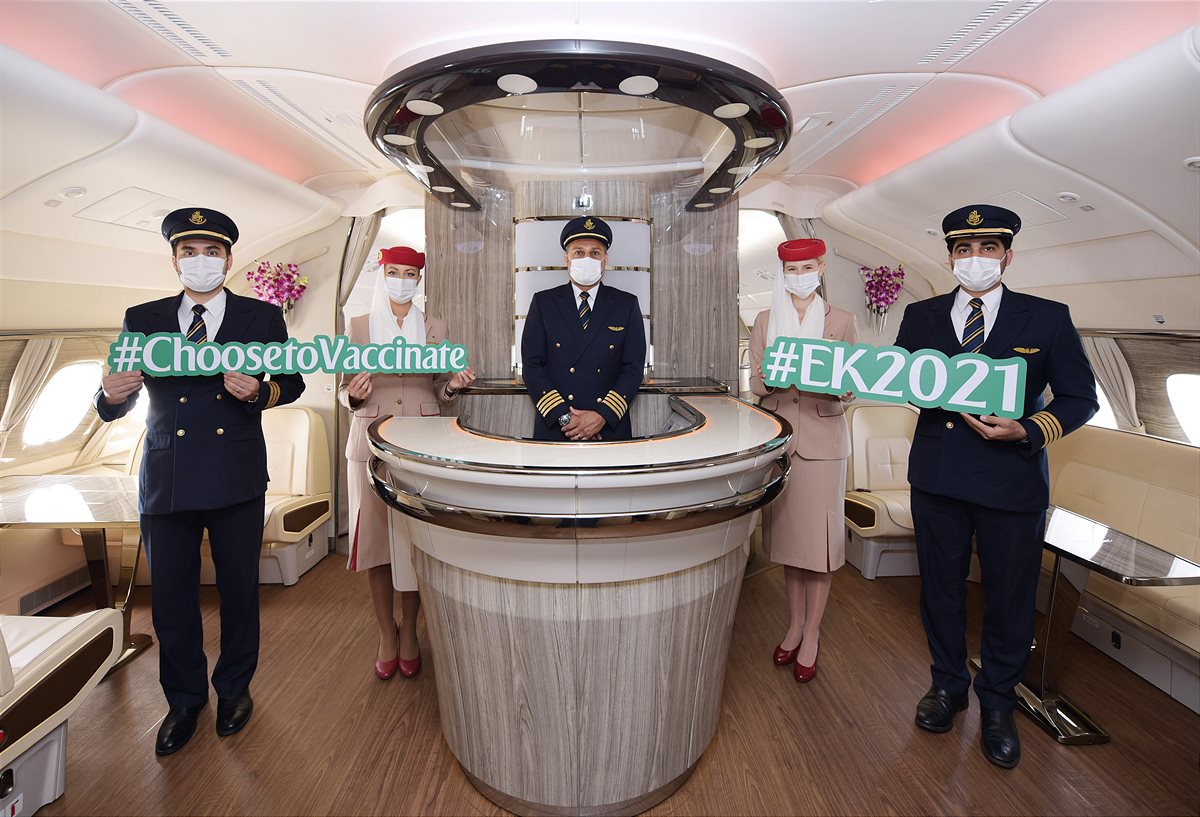 Emirates zelebriert mit Sonderflug EK2021 die beeindruckende Impfkampagne der VAE 