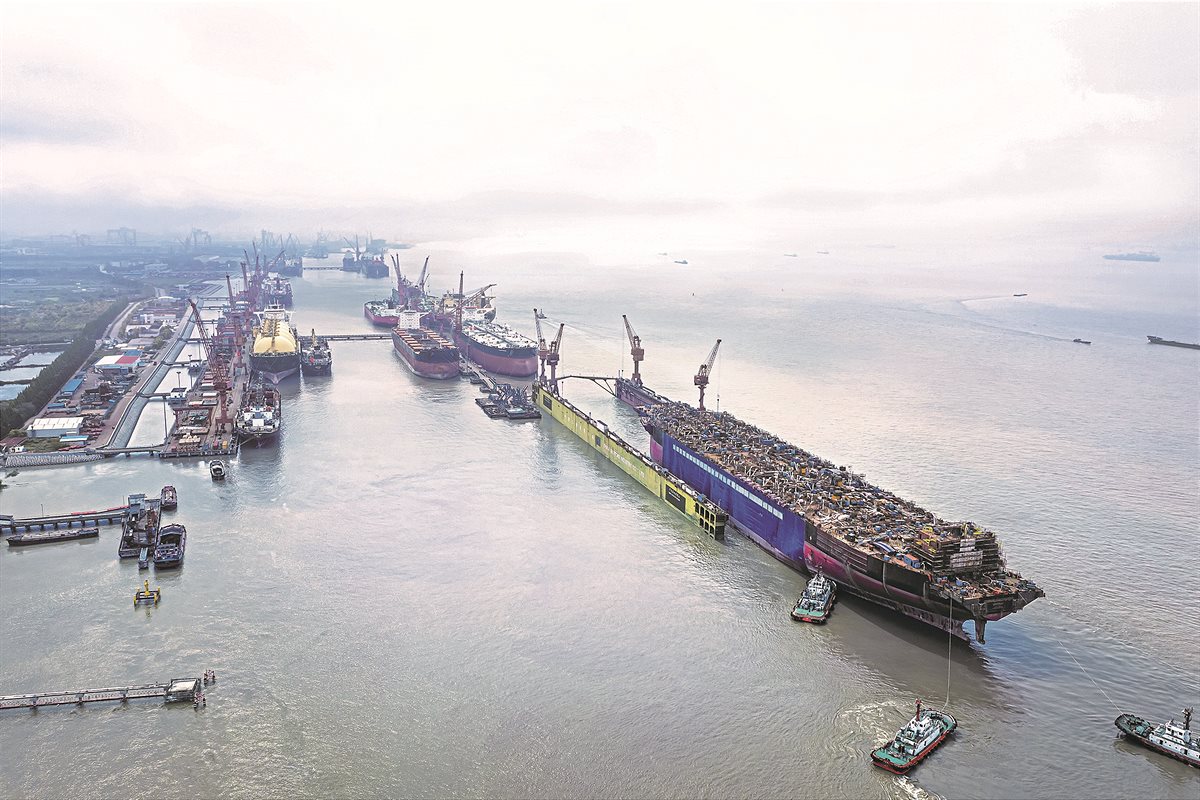 FPSO “Anna Nery” under construction 