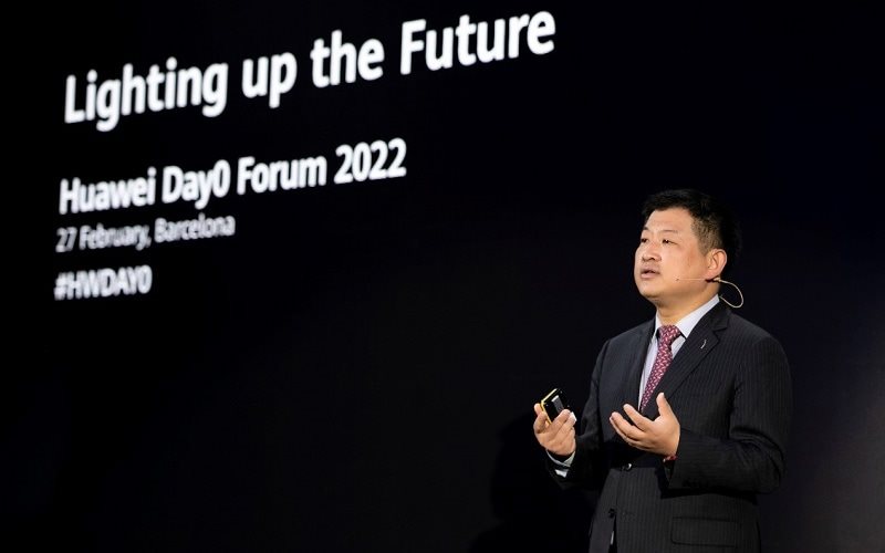 Peter Zhou (Präsident der IT-Produktlinie von Huawei) beim MWC 2022