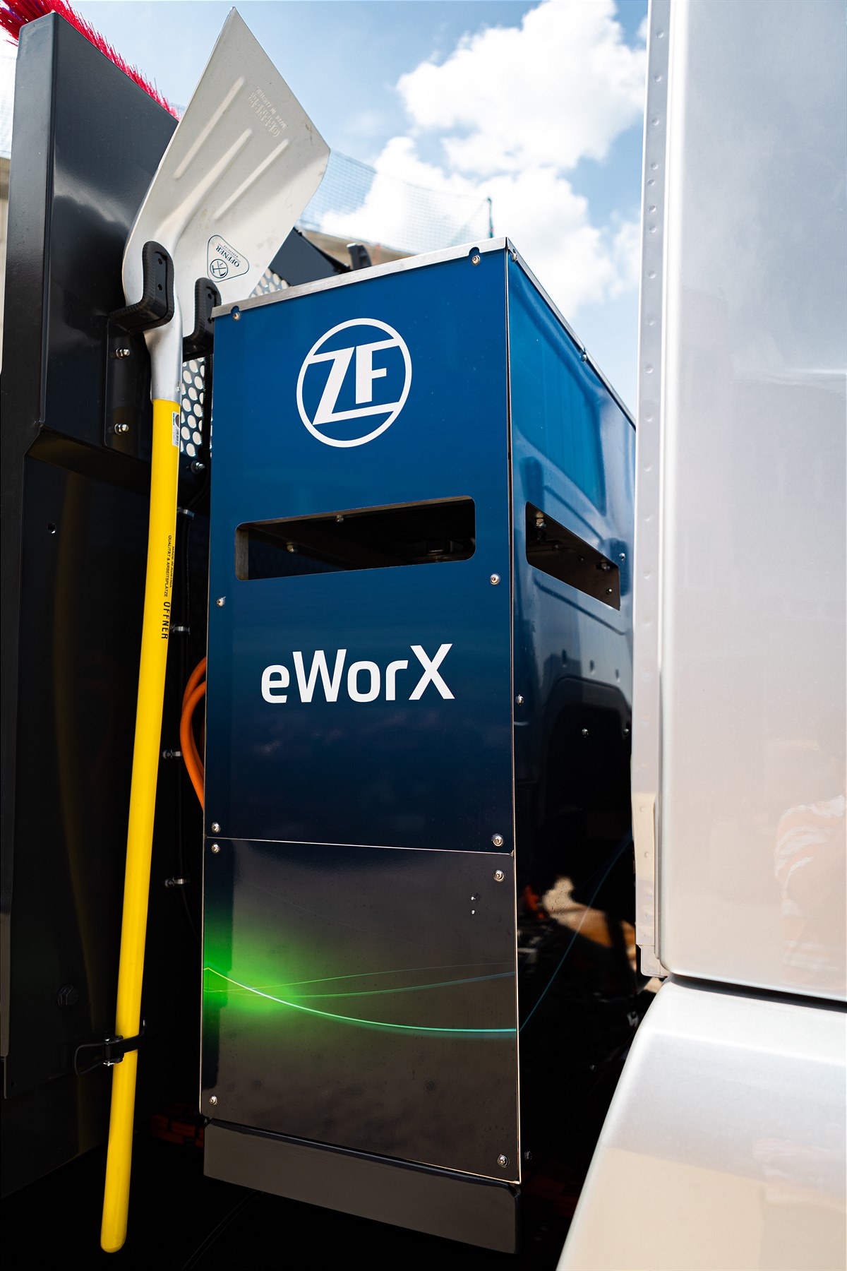 The eWorX module