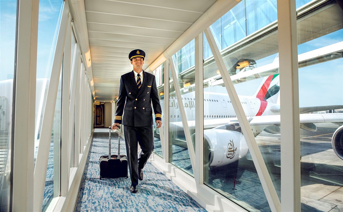 Emirates Pilot