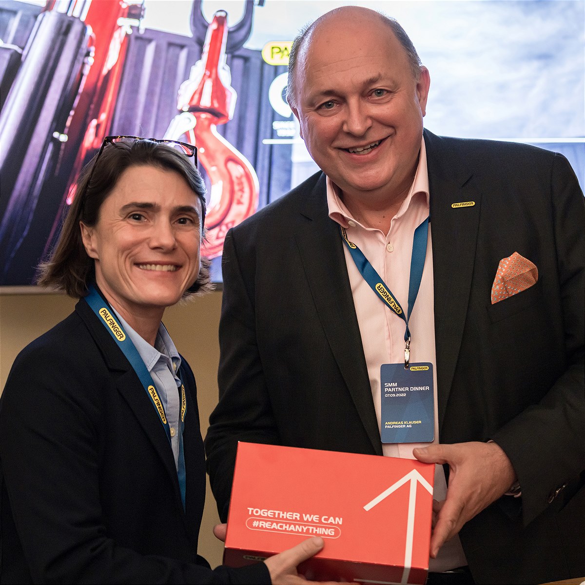 Natasha Covas-Kneiss, CEO & Vice Chair ELTRAK GROUP and Andreas Klauser, CEO at PALFINGER AG at the evening event to celebrate the signing ceremony at SMM in Hamburg.