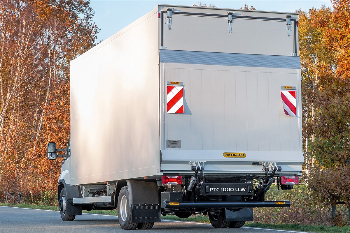The PTC 1000 LLW - the lightest 1,000 kg tail lift on the market.