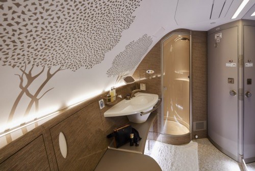 Emirates Retrofit A380