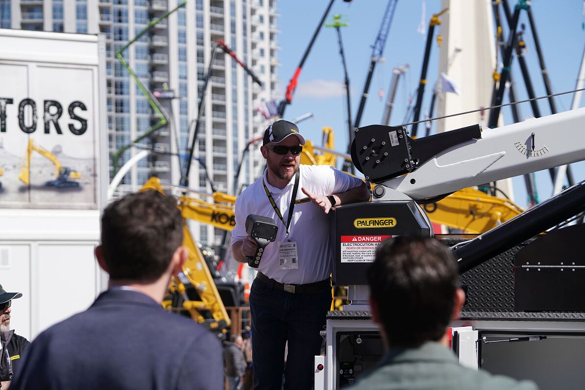 As PALFINGER expands its North American footprint, the world market leader of innovative crane and lifting solutions presents its broad portfolio at CONEXPO.