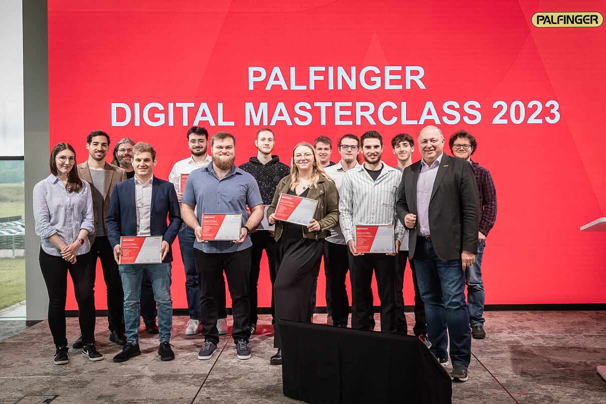 Die Absolventen der Masterclass mit Teamleads und PALFINGER CEO Andreas Klauser