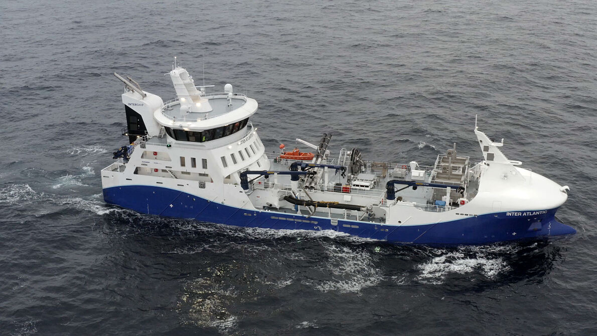 PALFINGER MARINE provided three of its PTM 600A telescopic boom cranes for both the Inter Scotia and Inter Atlantic live fish carriers. © Zamakona Yards