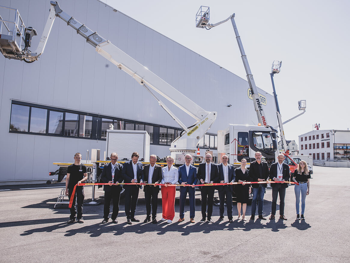 Opening the Löbau site as the European hub for access platforms. 