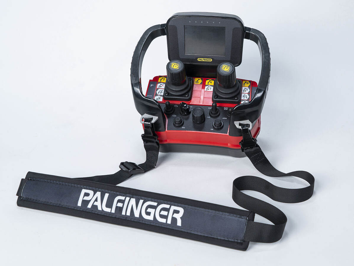 The new PALFINGER P6 Radio Remote Control