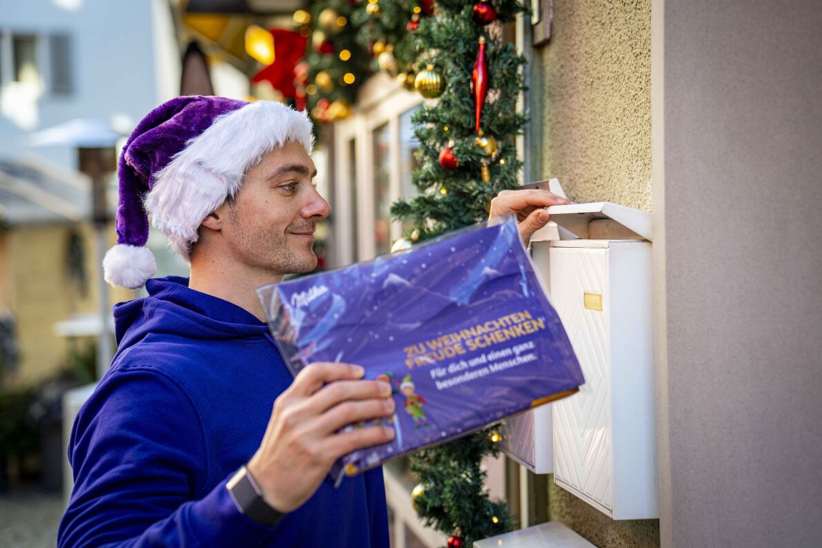 Milka Weihnachtswichtel Alessandro Hämmerle auf Mission