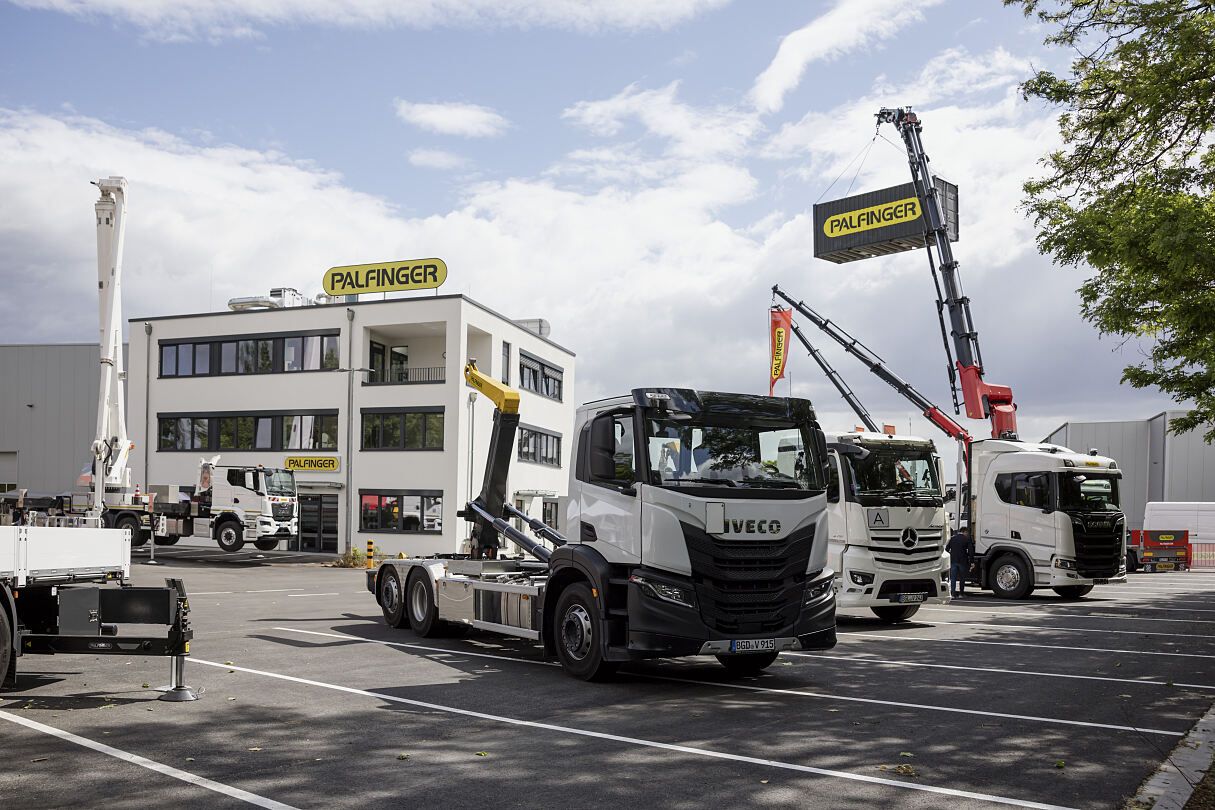 PALFINGER Opens Expanded Site in Duisburg
