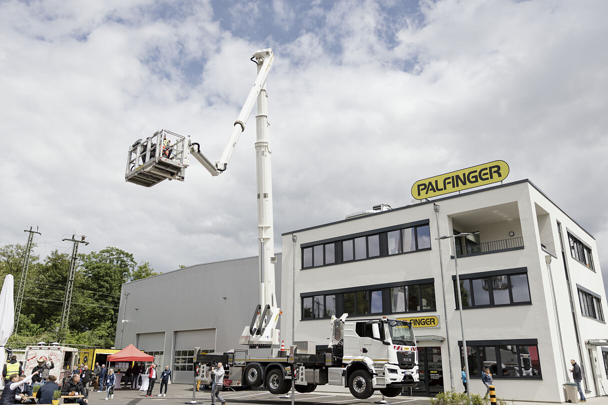 Feierliche Eröffnung Standort Duisburg 