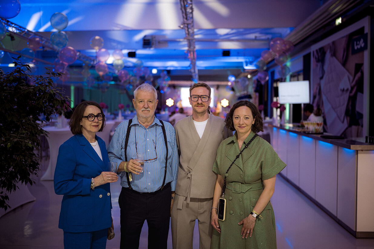 Unternehmerfamilie List (v. l. n. r.: Gertraud List, DI Reinhard List, Bertram List und Theresa Ludwiger-List).