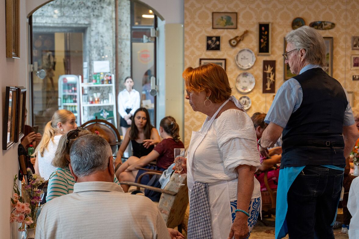 Oma on Tour in Salzburg