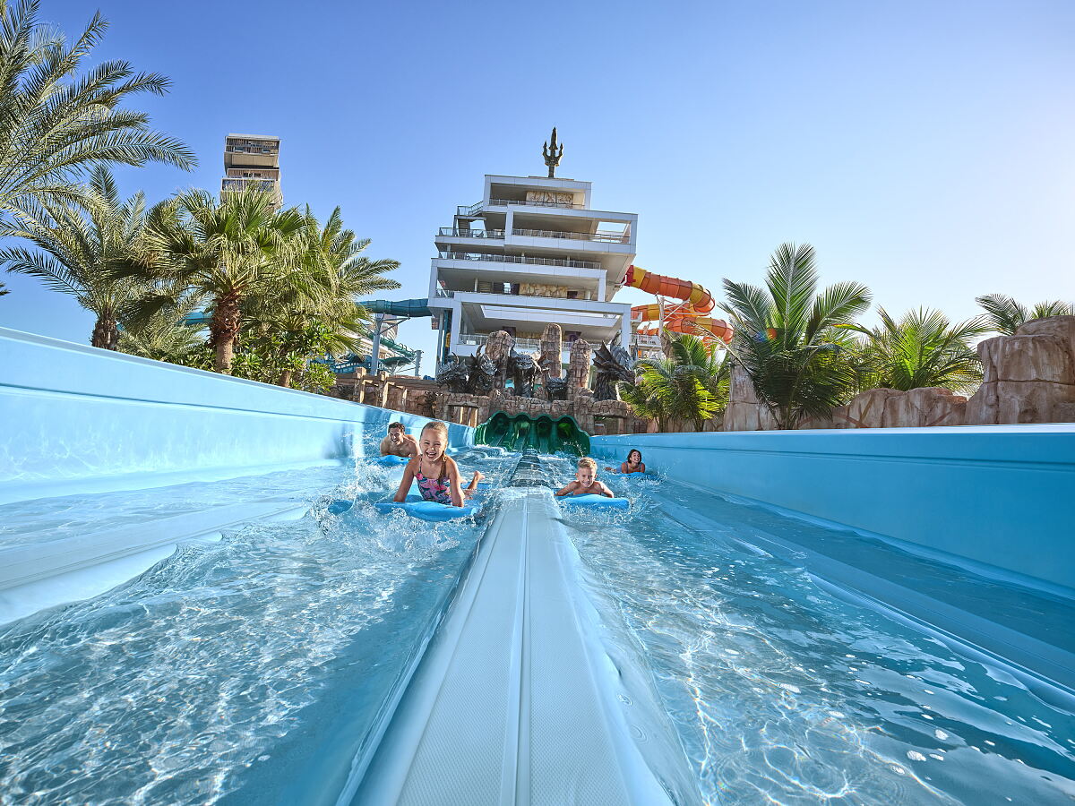 Mit Emirates die Aquaventure World entdecken