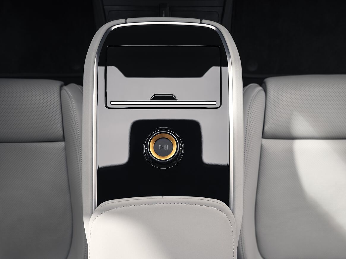 Polestar 5