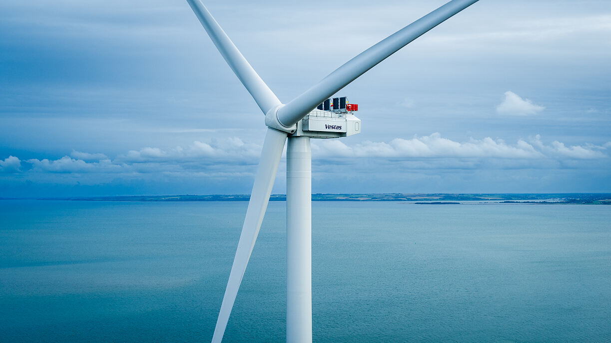 Through its customized designs, PALFINGER MARINE has qualified as a major supplier.