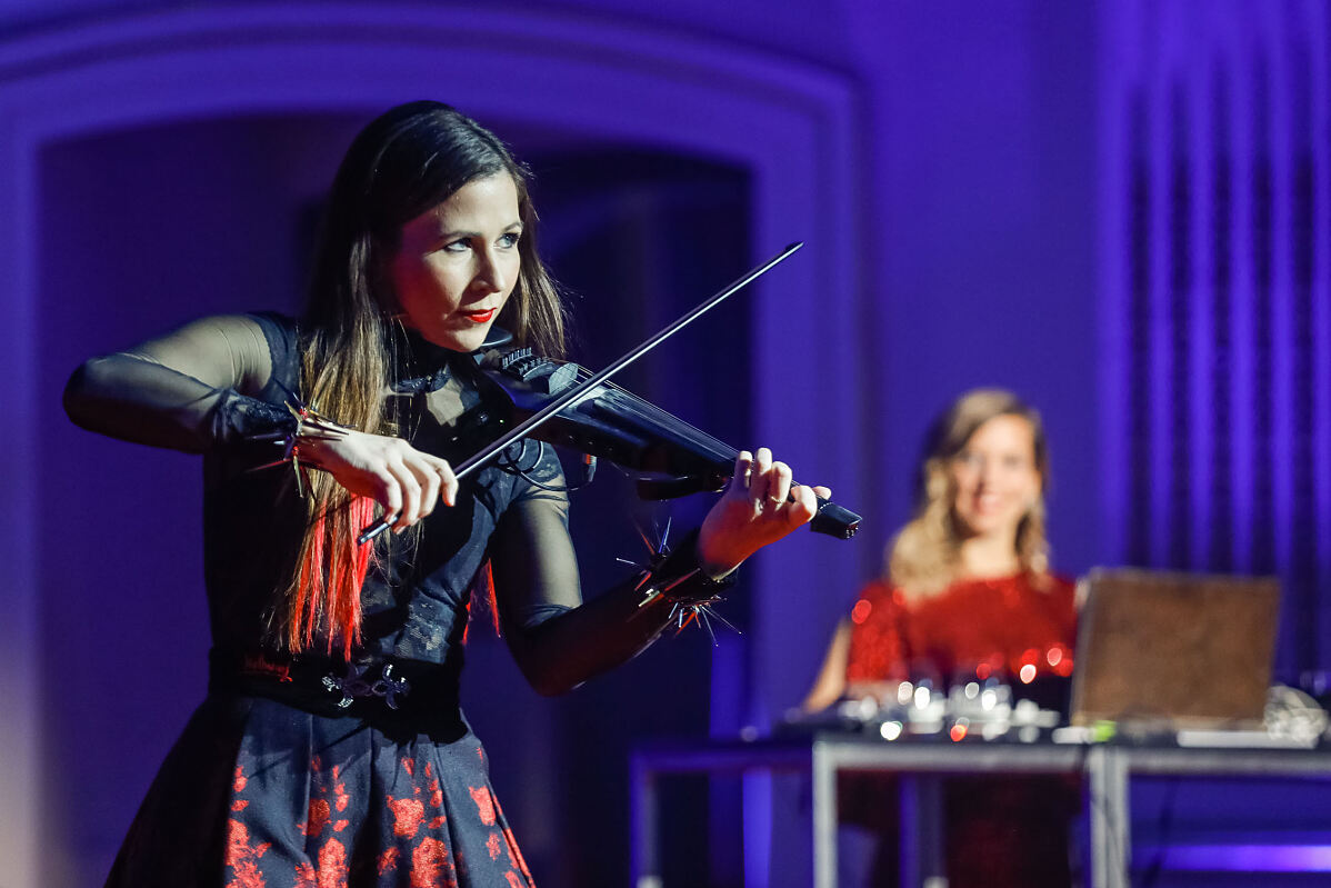 Neuroth startet mit „HörVerstehen“ eine große Initiative rund ums Hören 